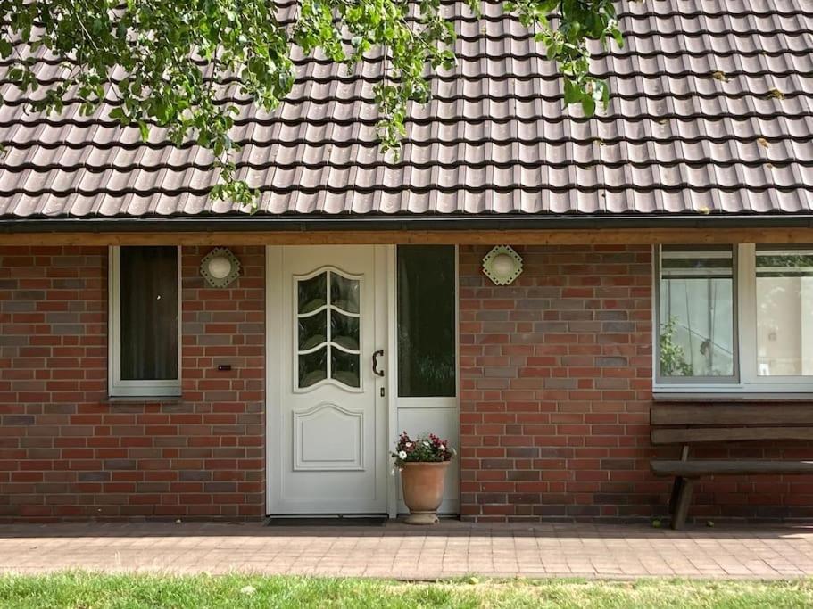 Helle Wohnung Mit Wintergarten - Nahe Ruhrgebiet Und Freizeitpark Movie Park Bottrop Buitenkant foto