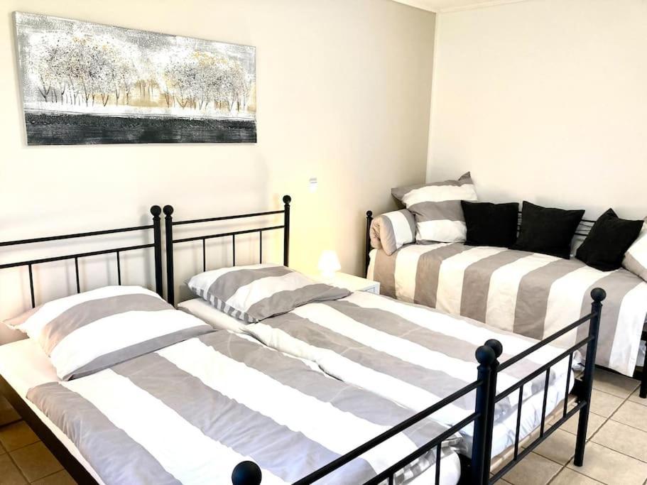 Helle Wohnung Mit Wintergarten - Nahe Ruhrgebiet Und Freizeitpark Movie Park Bottrop Buitenkant foto